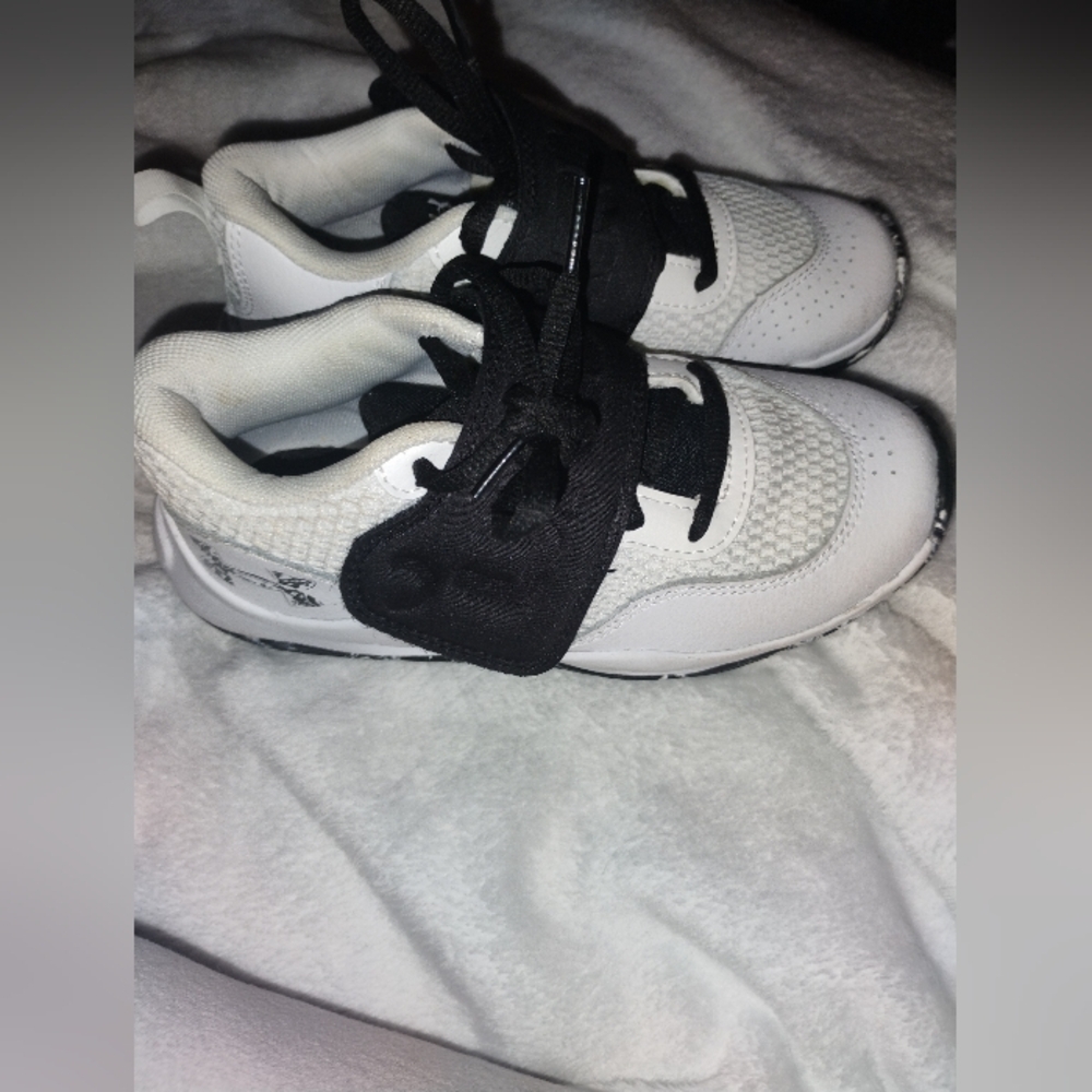 Under Armour Sneakers 1Y